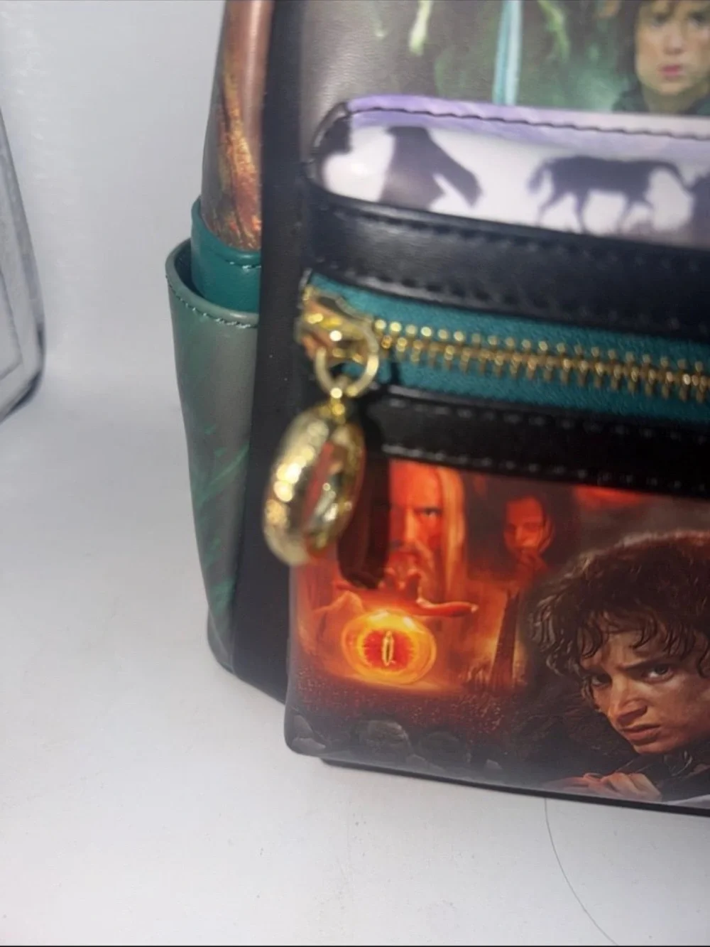 Loungefly LORD of the RINGS Movie Scenes Mini Backpack & Charm
